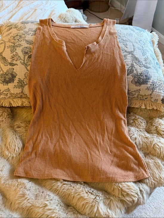 Project Social T Tops - Project Social Women’s Ribbed V-Neck Tank Top in Rust